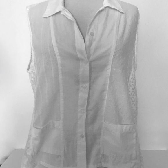 White Cotton Sleeveless Blouse, Button-Down, with lace and two pockets - Picture 7 of 7